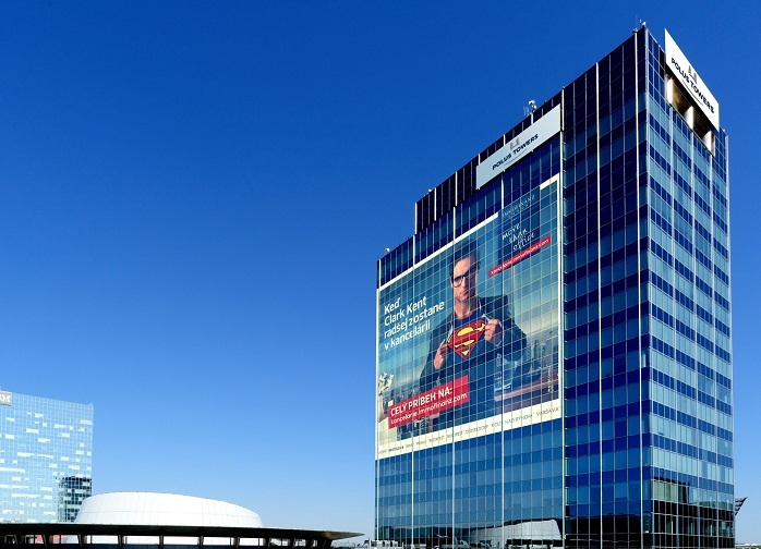 uploads/news/18_Photo IMMOFINANZ Group_Superman Campaign_Polus Tower_Bratislava.jpg